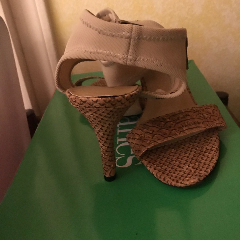 Shoes - Picture 3 of 5